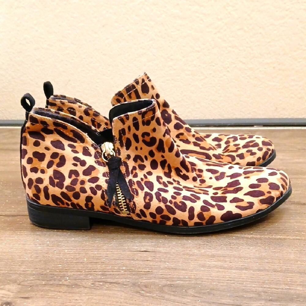 Dr. Scholl's Leopard Print Side Zip Booties Size 8